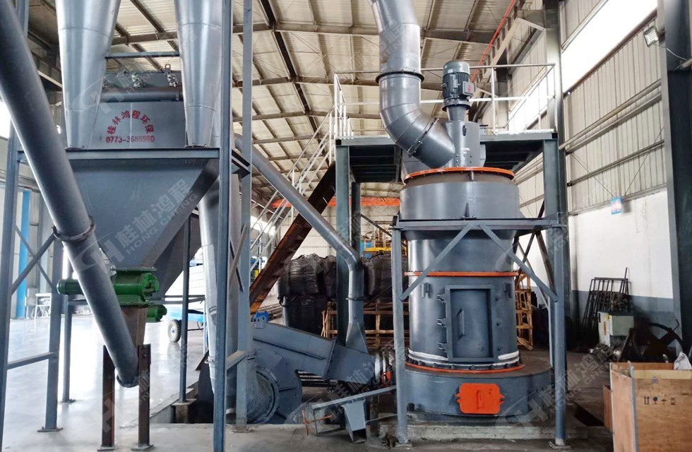 石油焦粉生產(chǎn)線鴻程R型雷蒙磨粉機(jī) 產(chǎn)量達(dá)3噸 石油焦粉生產(chǎn)線鴻程R型雷蒙磨粉機(jī) 產(chǎn)量達(dá)3噸